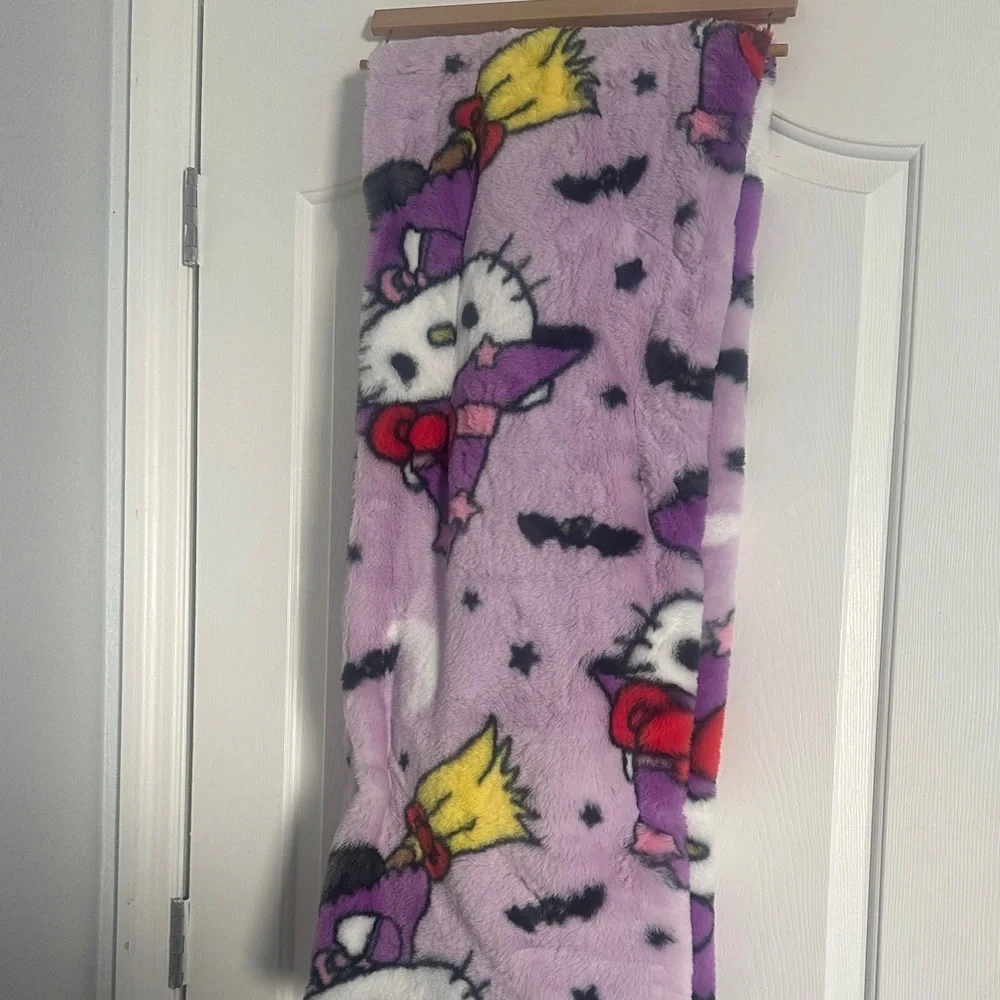 Hello Kitty Purple Witch Halloween Blanket faux fur throw NWT